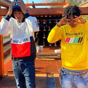 Meet your Posher, Dee